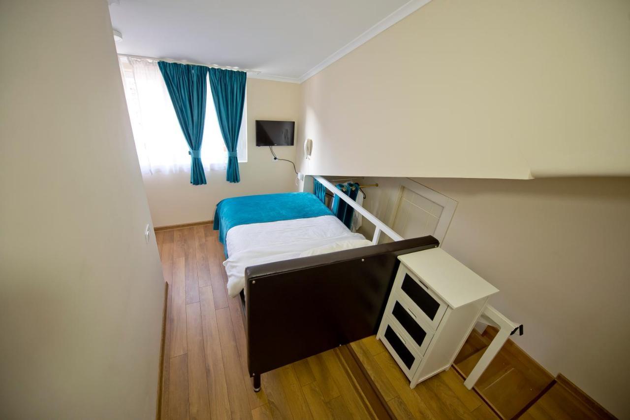 Emigrant Boutique Hotel Tiflis Dış mekan fotoğraf
