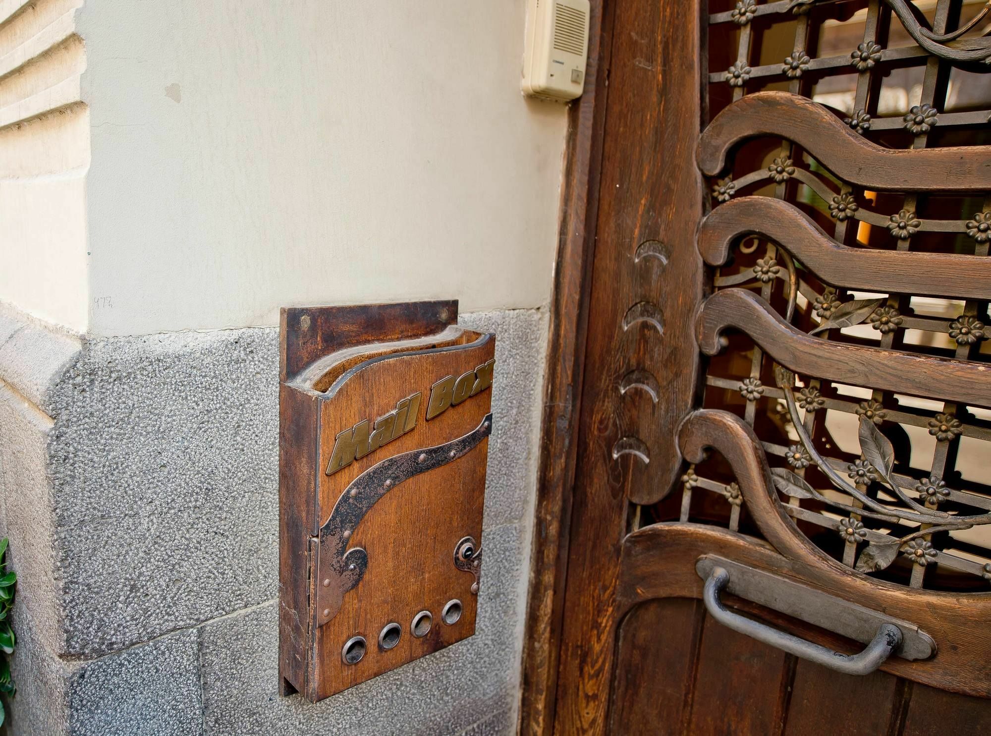 Emigrant Boutique Hotel Tiflis Dış mekan fotoğraf