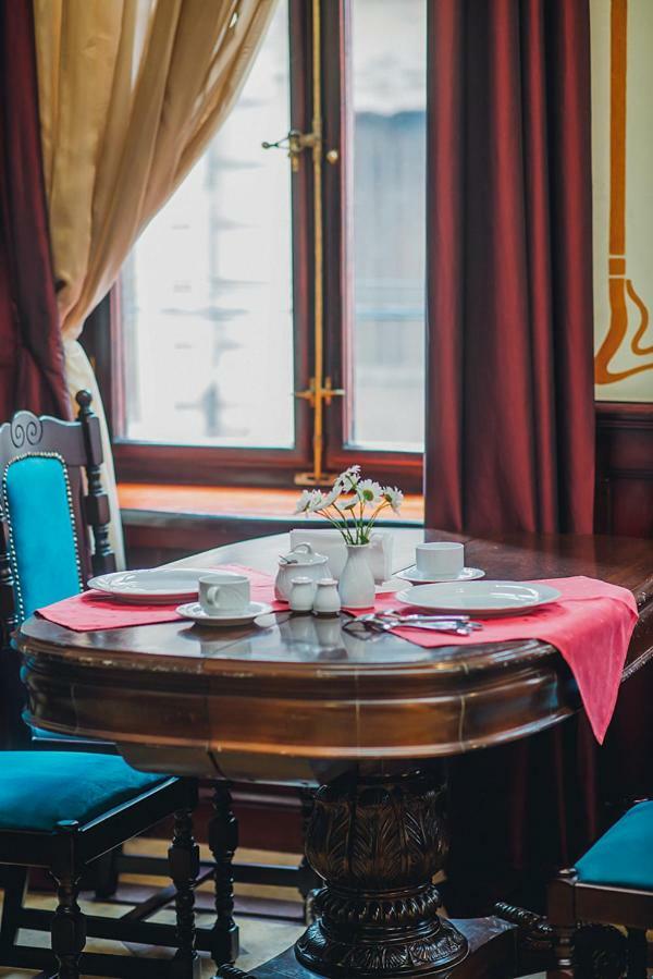 Emigrant Boutique Hotel Tiflis Dış mekan fotoğraf