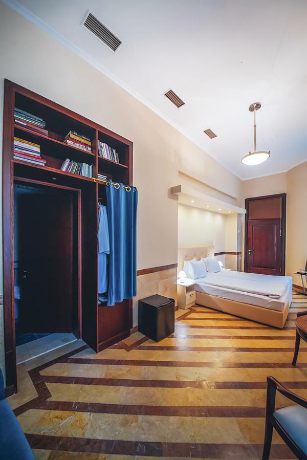 Emigrant Boutique Hotel Tiflis Dış mekan fotoğraf